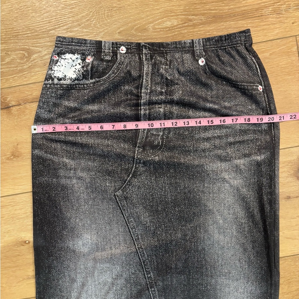 New SHEIN Curve Black Washed Printed Denim-look Knit Skirt XL - Picture 5 of 6
